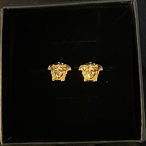 AUTHENTIC and current season Versace Medusa Stud Earrings Brand NEW! - Picture 1 of 7